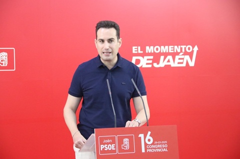 El PSOE reprocha a Moreno Bonilla que rechace la oferta del Gobierno de triplicar la inversión en vivienda en Andalucía.