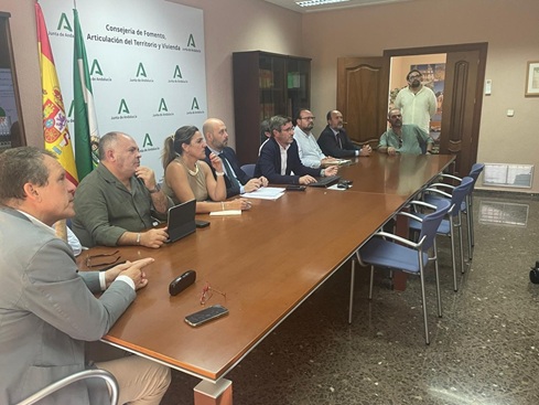 La Junta ahonda en la participación de los agentes sociales de Jaén para la nueva ubicación de la estación de autobuses.