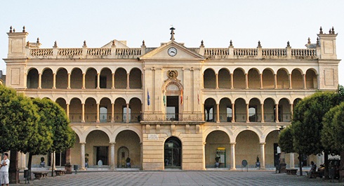 El Ayuntamiento de Andújar impulsa medidas sociales, culturales, medioambientales y de participación ciudadana en el pleno de este jueves.
