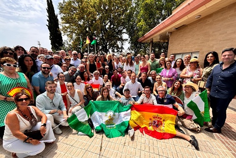 El PP de Jaén destaca la participación de «cientos de jiennenses» en la protesta contra el Gobierno en Málaga.