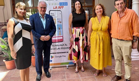 Andalucía estrena nueva app gratuita de móviles para el cuidado de personas mayores y dependientes.