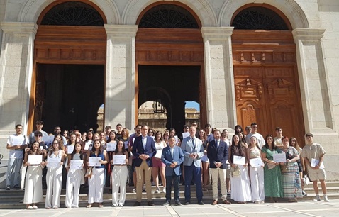 Un total de 66 estudiantes de la UJA reciben ayudas de la Diputación para su formación en el extranjero.