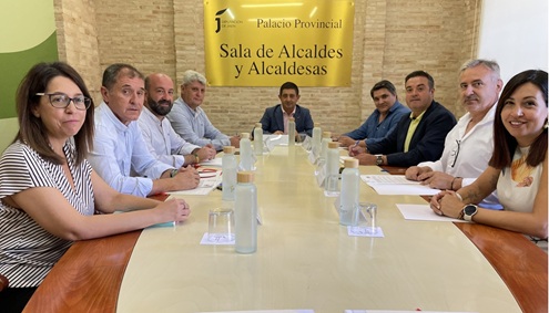 Diputación suscribe convenios con las ADRs de la provincia para el desarrollo de planes comarcales de cultura y deportes.