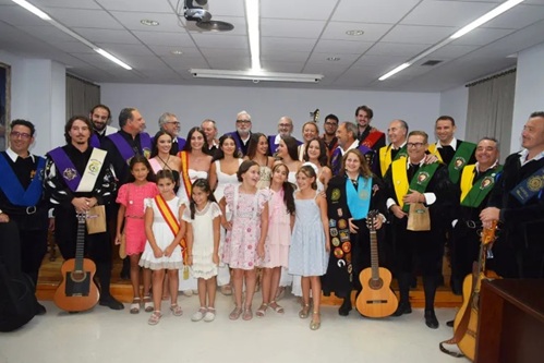 La Balconada en el Ayuntamiento abrió el XVI Certamen de Tunas Villa de Lopera.