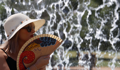 El 1-1-2 insiste en mantener una correcta hidratación durante la ola de calor.