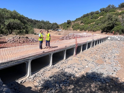 La Junta mejora la seguridad del Cordel de Fuencaliente, en Andújar, con un nuevo vado inundable.