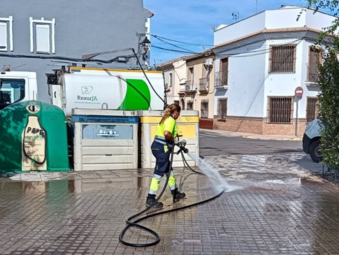 El Ayuntamiento de Andújar avanza con el Plan Especial de Limpieza.