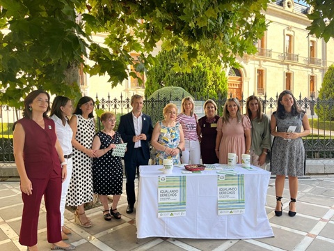 Elena González destaca la importancia de los avances en el diagnóstico para frenar el Alzheimer.