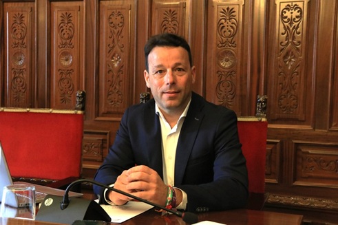 La Diputación exige a la derecha y ultraderecha que retiren la propuesta de PAC que trae un recorte del 30% a los agricultores.