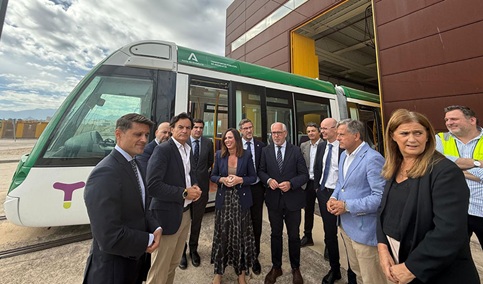 La Junta adjudicará antes de fin de año los contratos de mantenimiento y operación del tranvía de Jaén.