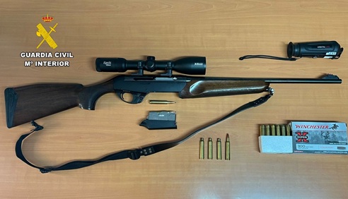 La Guardia Civil investiga a dos personas por supuesto delito contra la flora y fauna silvestre.