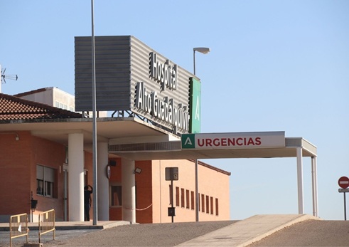 El PSOE le exige a la Junta no seguir desmantelando los servicios sanitarios del Hospital Alto Guadalquivir de Andújar.
