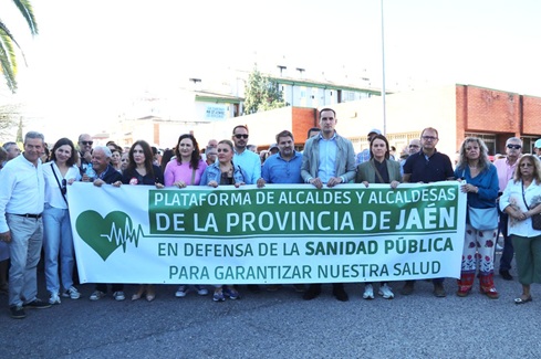 Andújar y su comarca gritan “basta ya” por el “expolio” de su Hospital a manos de la Junta de Andalucía.