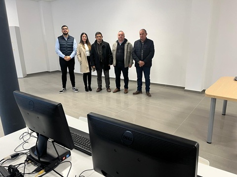 Diputación colabora con el Ayuntamiento de Cazalilla para abrir un edificio multiusos en esta localidad.