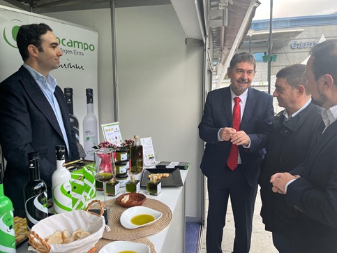 Diputación destaca la buena acogida de los AOVEs jiennenses en Fuenlabrada.