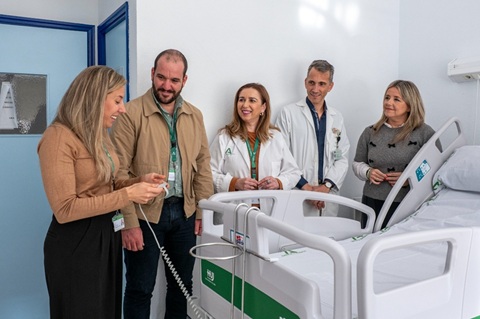 El Hospital Universitario de Jaén renueva 163 camas en sus centros Médico- Quirúrgico y Materno-Infantil.