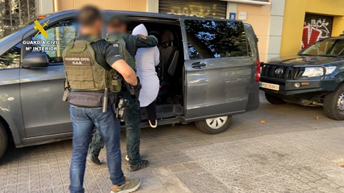Detenido un grupo criminal que favorecía la inmigración irregular con parejas de hecho ficticias.