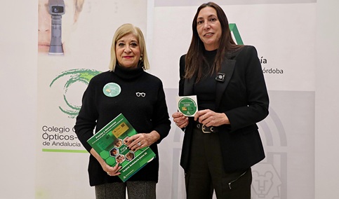 Renovado el convenio para descuentos en productos ópticos a titulares de la Tarjeta Andalucía Junta 65.