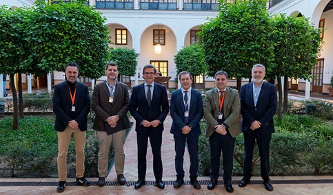 La Junta lanzará un programa de ayudas para la digitalización de operadores locales de televisión.