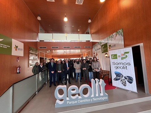 Reyes destaca Geolit como “espacio de oportunidades” y afirma que lo mejor de este parque “está por venir”.