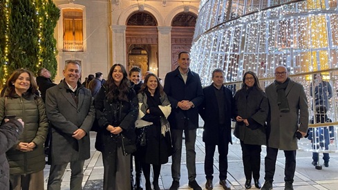 Diputación enciende la iluminación navideña de sus principales edificios con cerca de 135.000 puntos de luz.