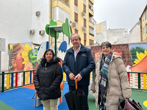 El Ayuntamiento de Andújar pone en servicio el Parque de la Barriada Virgen de la Cabeza tras su remodelación integral.
