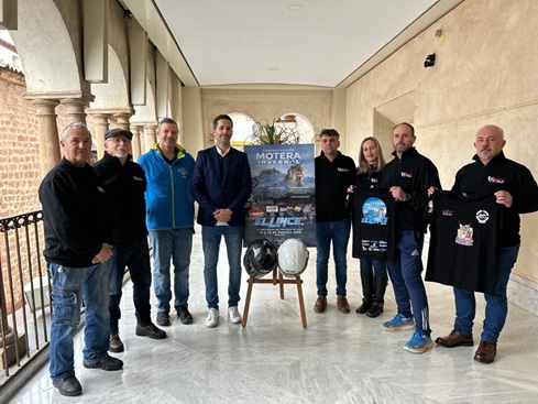 Andújar se prepara para la concentración motera invernal «El lince» en el Santuario de la Virgen de la Cabeza.