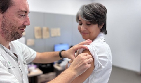 La tasa de incidencia de la gripe desciende, aunque se mantiene dentro de los niveles epidémicos.