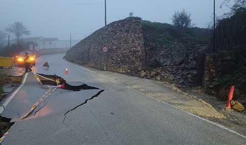 EMA 1-1-2 pide extremar la prudencia ante la entrada de la borrasca Oriana en Andalucía.
