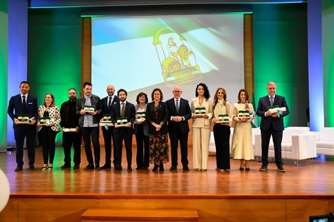 La Junta destaca en Jaén la fortaleza de una comunidad “que cumple, avanza y no se rinde”.