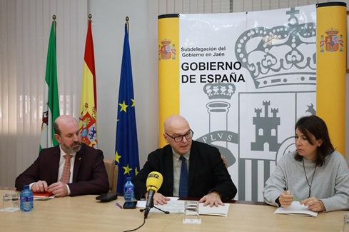 La Subdelegación en Jaén informará y tramitará con la máxima rapidez y eficacia las ayudas destinadas a afectados por el temporal tras la movilización de más de 7.000 millones de euros.