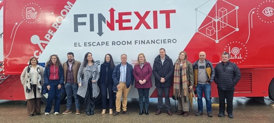 FINEXIT, el ‘escape room’ que desafía la educación financiera de estudiantes de FP, se detiene en Marmolejo.
