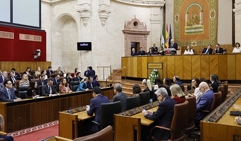 El Parlamento de Andalucía acoge el Pleno institucional con motivo del 28 de Febrero.