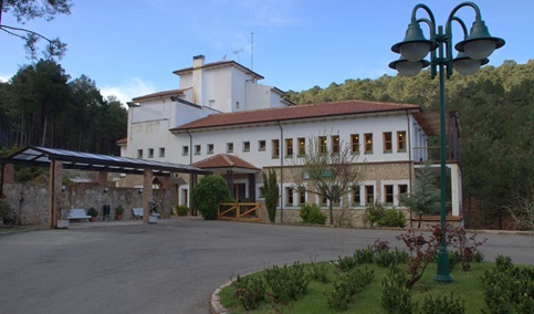 La Junta recibe 7,9 millones por la venta de siete inmuebles en la sexta subasta de patrimonio.