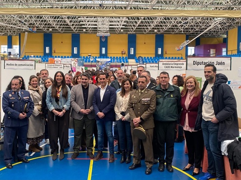 Más de 1.500 estudiantes de la provincia de Jaén y Córdoba visitan el X Salón del Estudiante de Marmolejo.