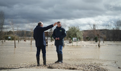 Juanma Moreno reclama al Estado que active el Fondo de Compensación y pida recursos a la Unión Europea.