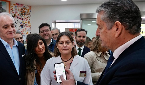 Los andaluces podrán utilizar su Tarjeta Sanitaria Virtual en el teléfono móvil desde el 26 de marzo.