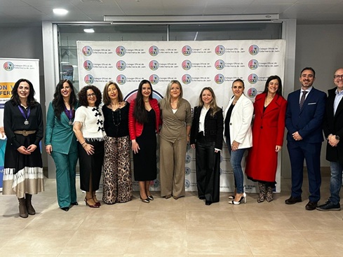 La delegada territorial de Sanidad destaca el papel esencial de la Enfermería en la celebración de San Juan de Dios.