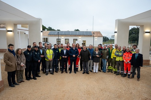 Antonio Sanz inaugura el Cecop de Andújar que da seguridad a la Romería de la Cabeza.