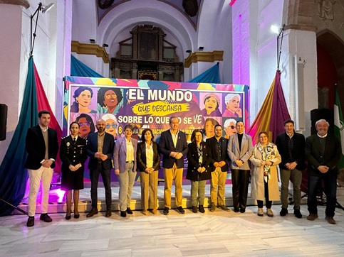El Ayuntamiento de Andújar conmemora el 8M reivindicando «El mundo que descansa sobre lo que no se ve».