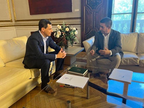 Reyes lamenta que el presidente de la Junta no haya respondido a las peticiones de la reunión del pasado julio.