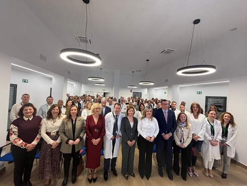 El Área Sanitaria Nordeste de Jaén presenta a su nuevo director gerente en el Hospital de Úbeda.
