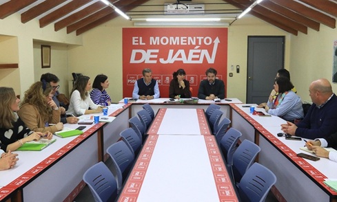 El PSOE valora los 2.174 millones del Gobierno en ayudas directas para los agricultores y afea a la Junta que sus medidas fiscales llegarán el año que viene.