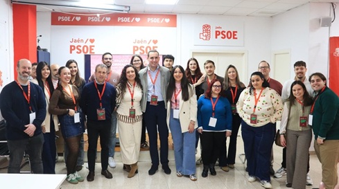 El PSOE de Jaén advierte que la educación pública andaluza va «cuesta abajo y sin frenos».