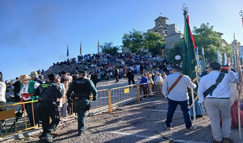 El Plan del Cerro se prepara para su jornada más multitudinaria marcada por la salida procesional.