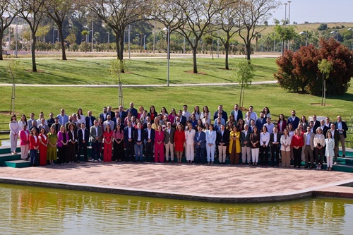 María Jesús Montero presenta la candidatura que dará respuesta a los problemas de la gente: “de aquí saldrá un Gobierno de la Junta feminista, ecologista y progresista”.