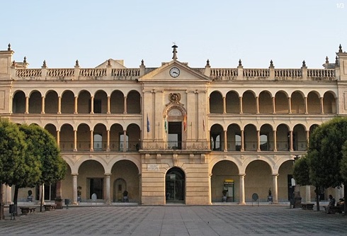 El Ayuntamiento de Andújar informa de la convocatoria de ayudas del Plan Municipal de Vivienda 2026 para la rehabilitación de viviendas y edificios.