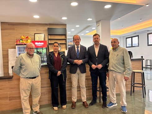 El Ayuntamiento de Andújar informa de la reapertura de la Cafetería de la Estación de Autobuses tras su reforma.