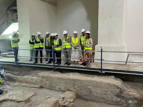 El presidente de Diputación participa en una visita técnica a las obras de la Iglesia de Santo Domingo de Jaén.