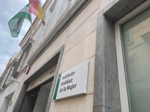El BOJA publica la convocatoria de subvenciones para la atención a mujeres en riesgo de exclusión social y vulnerables ante la violencia de género.